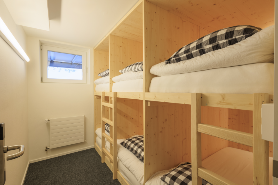 6-Bett Zimmer in Gruppenunterkunft